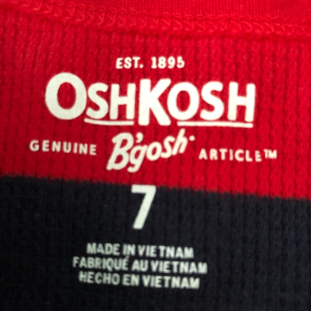 - OshKosh bundle 2 top Black, Red kids Long Sleeve Sz 7, 8. - Picture 3 of 5